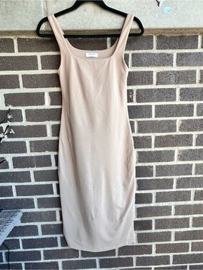 BABATON Sleeveless Beige Stretch Midi Dress - Size Small